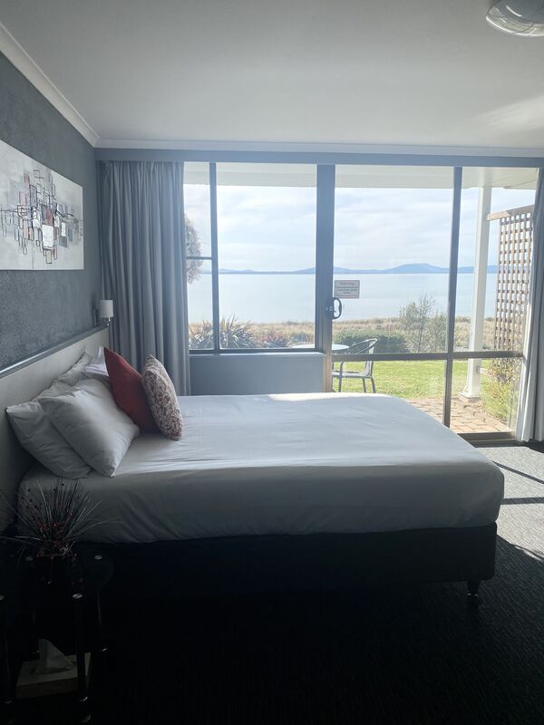 Bay View Rooms